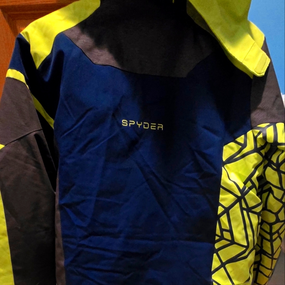 Big boys winter/ski jacket Spyder